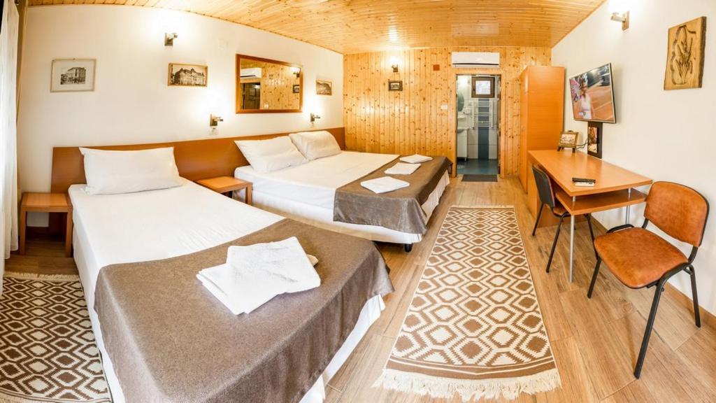 Pensiunea Casa Verde Bucuresti Экстерьер фото