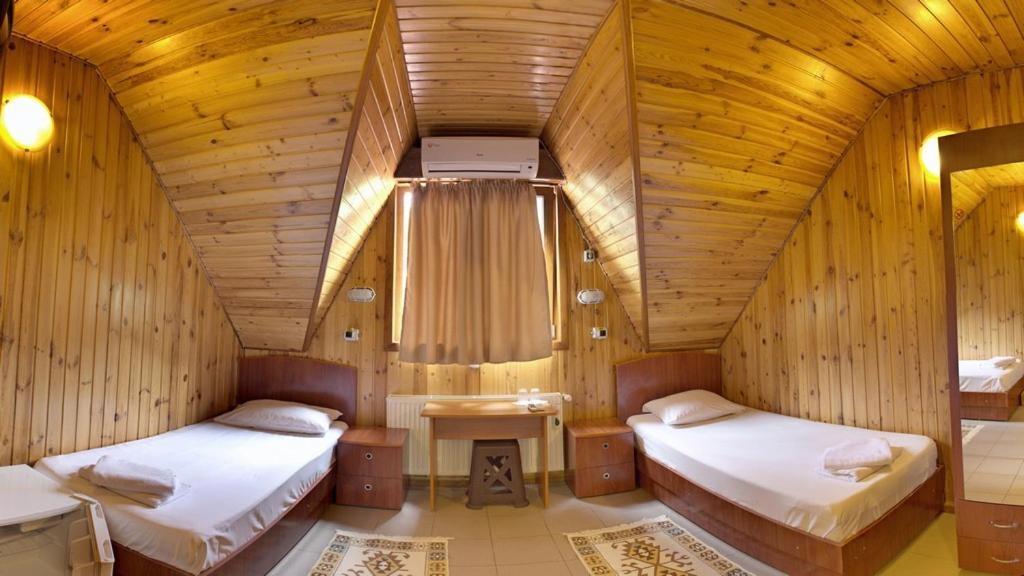 Pensiunea Casa Verde Bucuresti Экстерьер фото