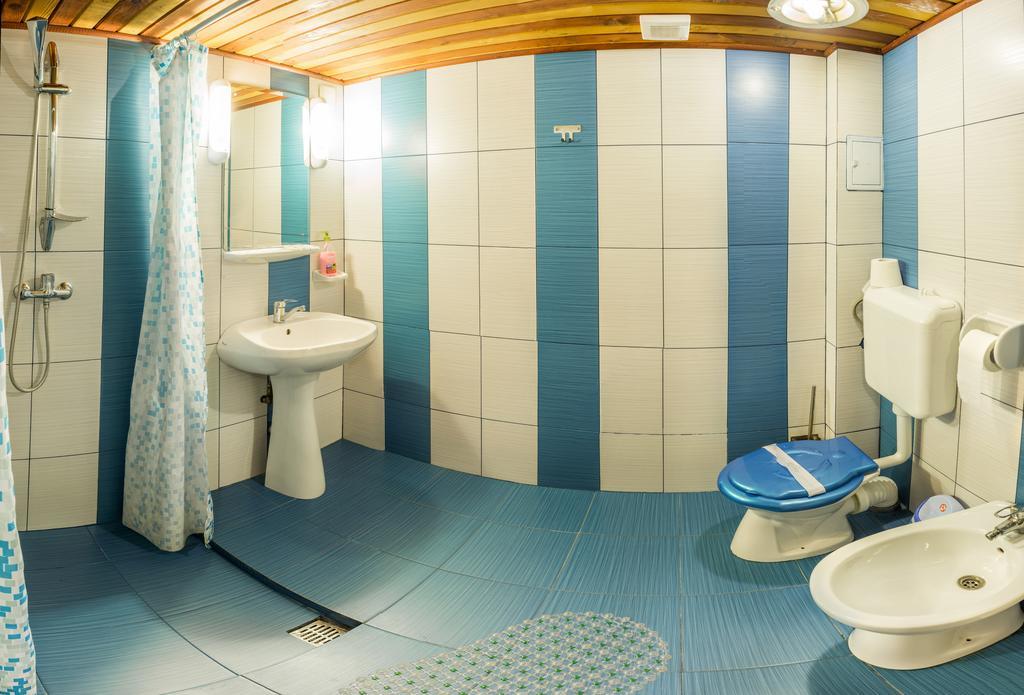 Pensiunea Casa Verde Bucuresti Экстерьер фото