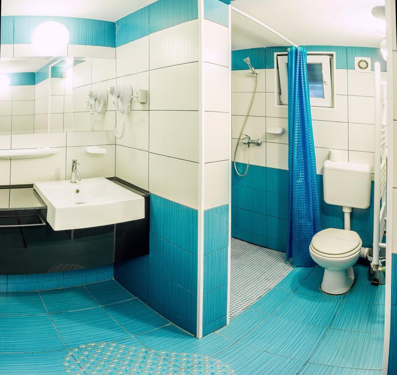 Pensiunea Casa Verde Bucuresti Экстерьер фото