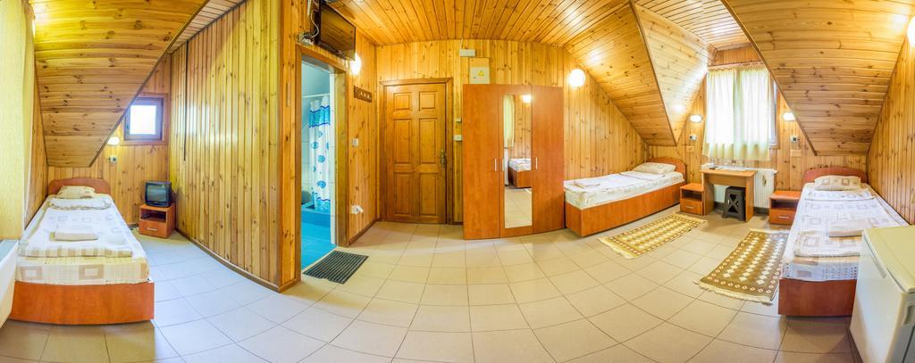 Pensiunea Casa Verde Bucuresti Экстерьер фото