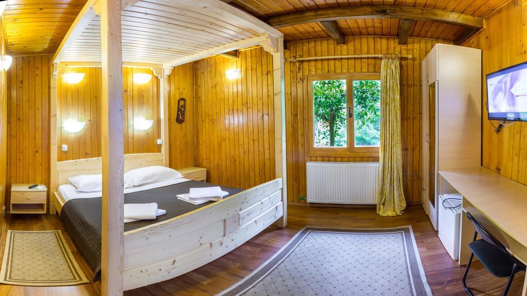Pensiunea Casa Verde Bucuresti Экстерьер фото