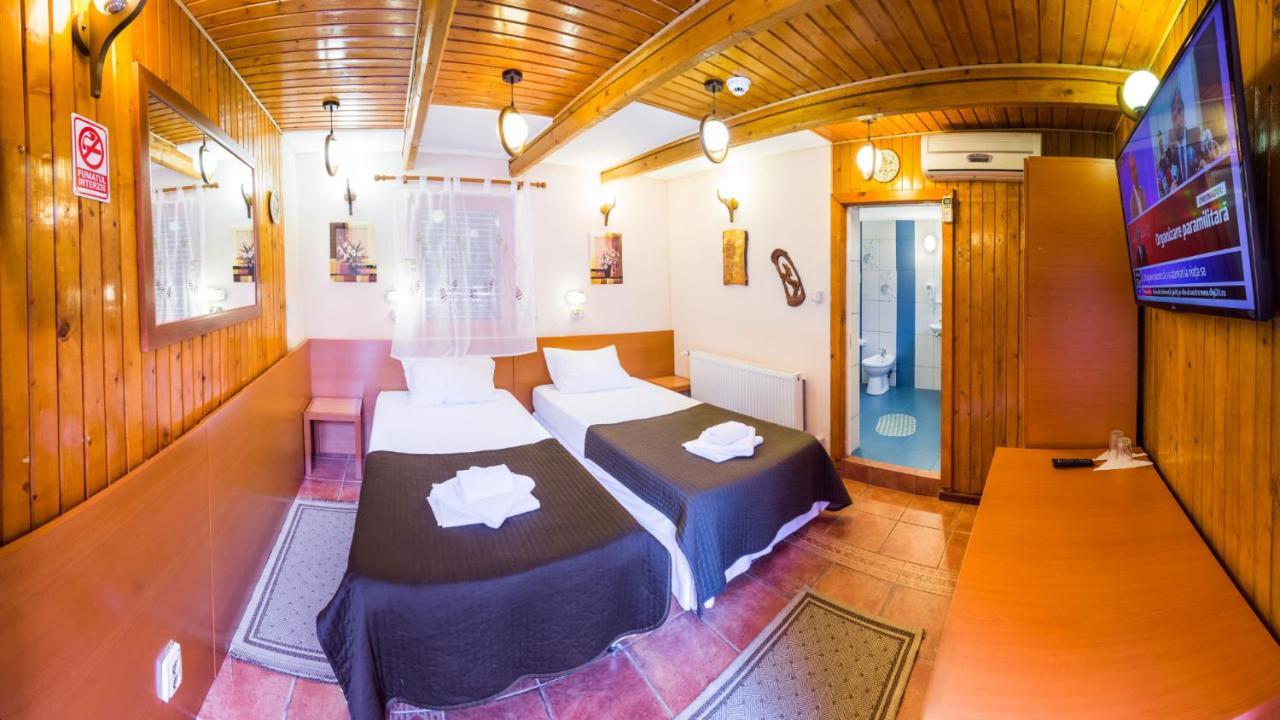 Pensiunea Casa Verde Bucuresti Экстерьер фото